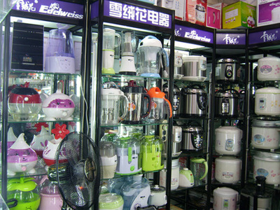 沈阳东北日用杂品市场 雪绒花电器商行的批发之道